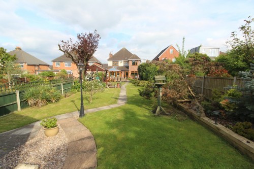 Arrange a viewing for Glen Parva, Leicester