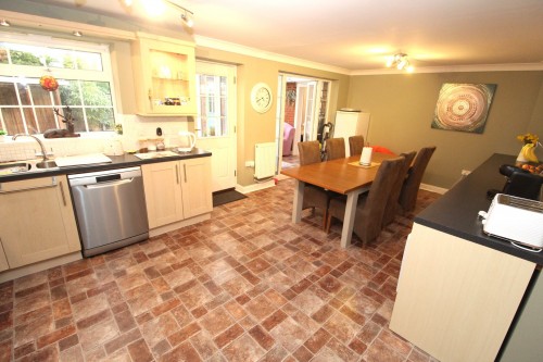 Arrange a viewing for Glen Parva, Leicester