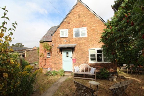 Arrange a viewing for Dunton Bassett, Lutterworth, Leicestershire